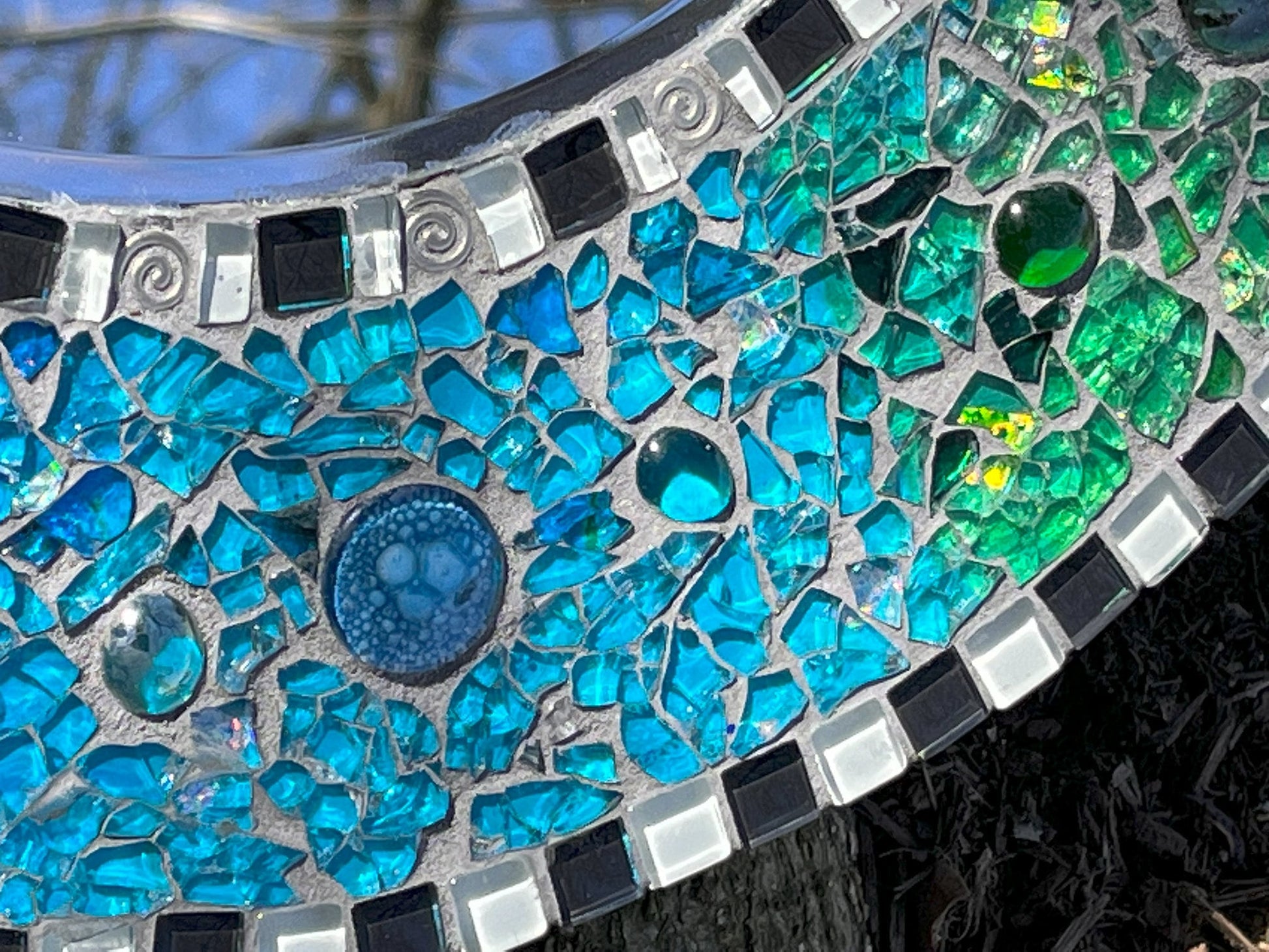 MOSAIC MIRROR - 14"/Rainbow Mosaic & Tempered Tempered Glass -