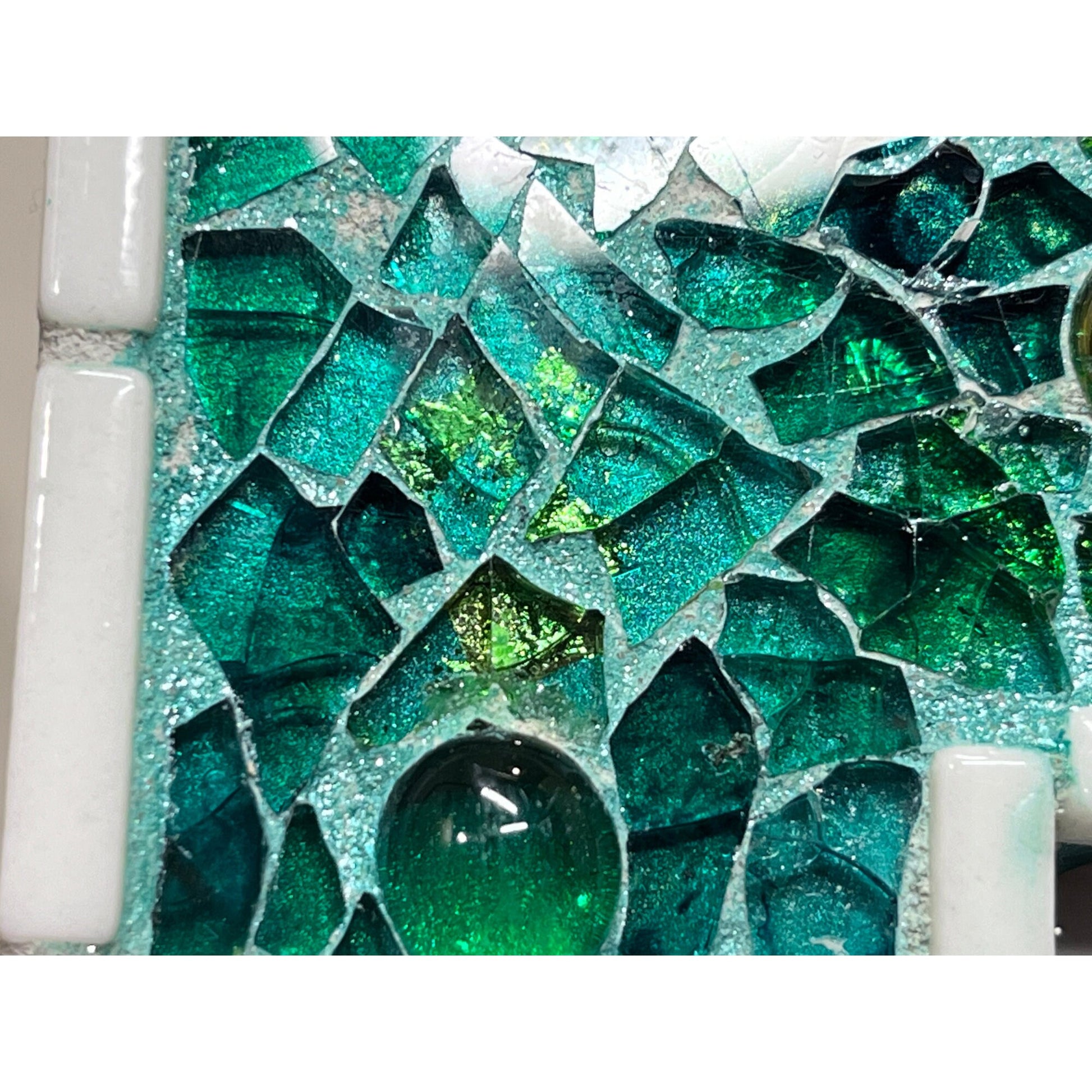 MOSAIC PHOTO FRAME| 5" x 7" | Green Tempered Glass and Mosaic! Elegant! - PHOTO FRAMES